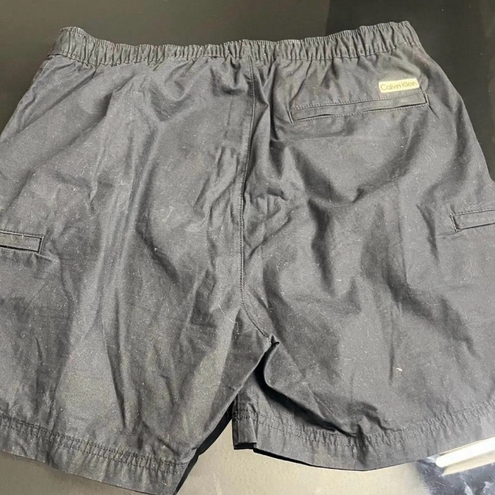 Calvin Klein Men's Dark Gray Cargo Shorts